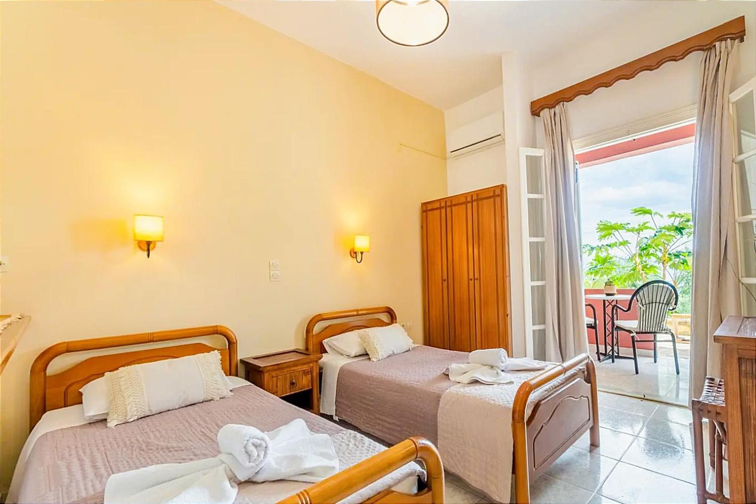 Villa Bambas Resort Astrakeri Dış mekan fotoğraf
